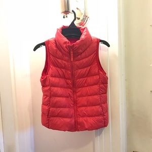 Uniqlo Girls Red Puffer Vest